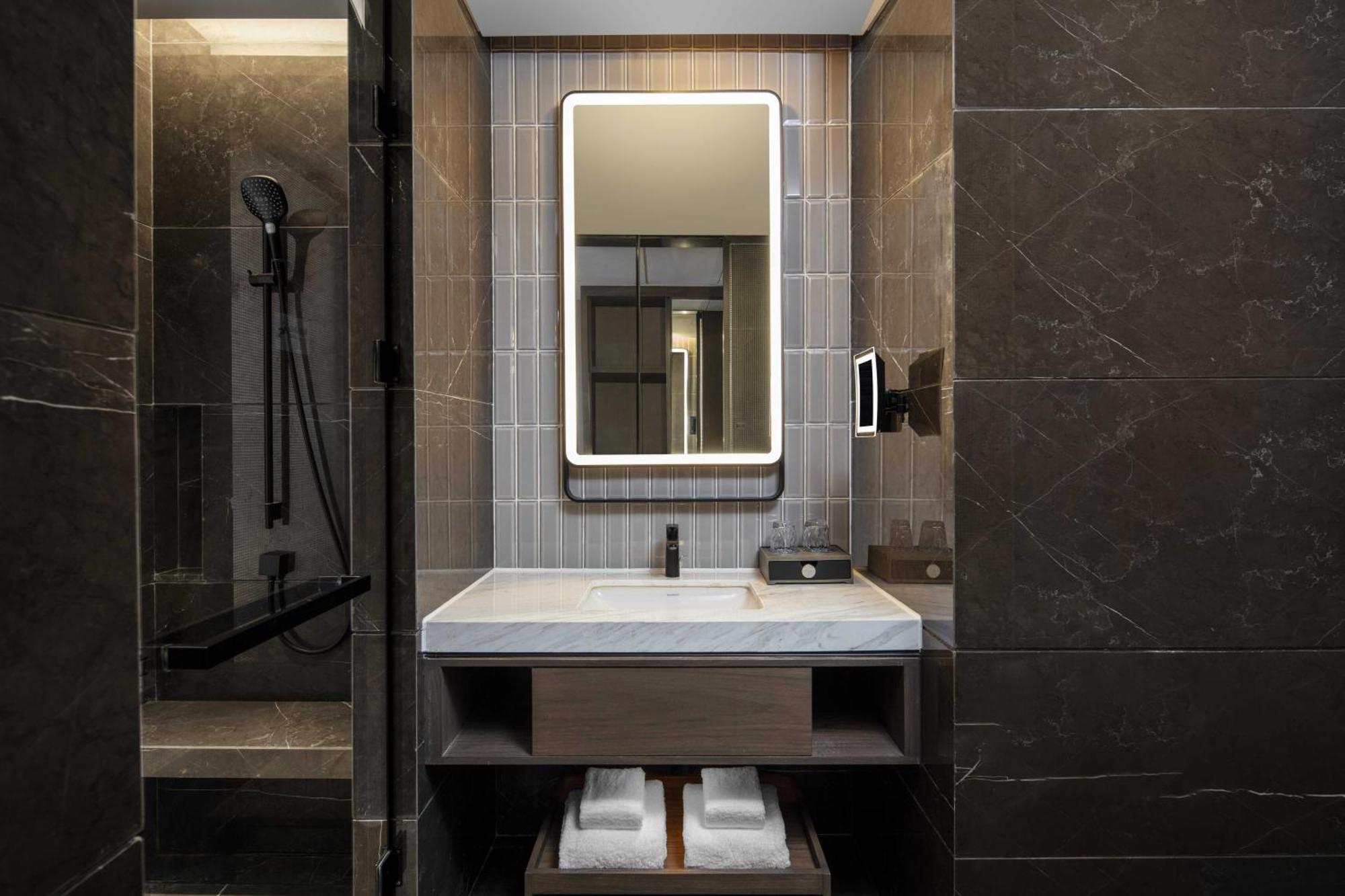 Four Points By Sheraton Chengdu Tianfu New Area Екстериор снимка